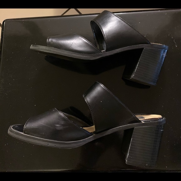 Unlisted Wide Bands Open-Toe Slip-On, 9 - Picture 3 of 7